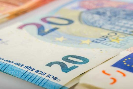 Ρύθμιση για χρέη προς τους δήμους σε έως και εκατό δόσεις
